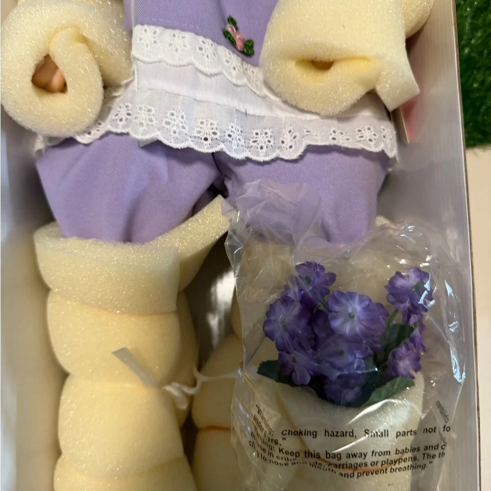 Paradise Galleries Treasury Collection Doll with Brown‎ Hair